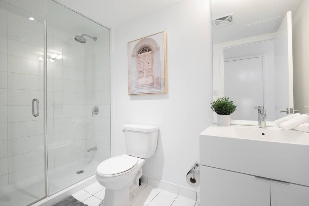 Luxury Suite Downtown Toronto Near Cn Tower Экстерьер фото