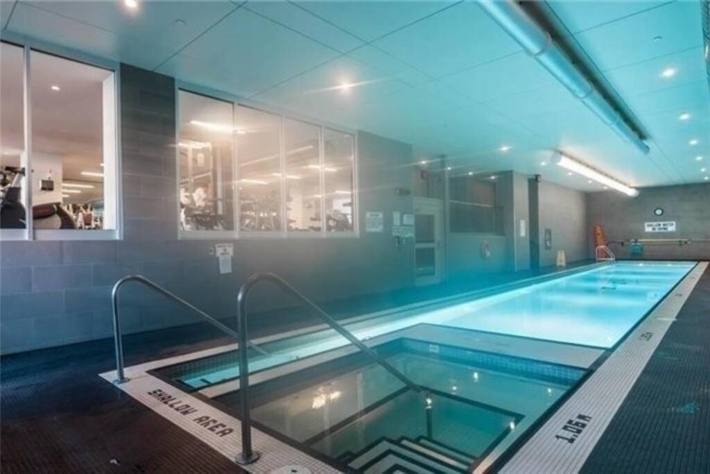 Luxury Suite Downtown Toronto Near Cn Tower Экстерьер фото