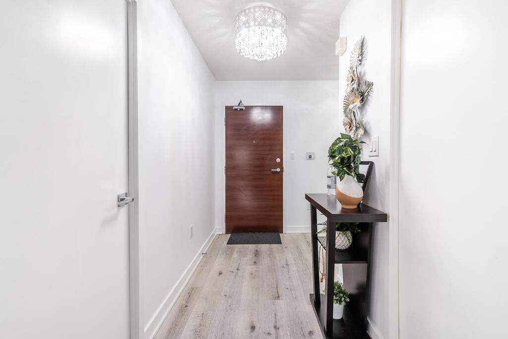 Luxury Suite Downtown Toronto Near Cn Tower Экстерьер фото