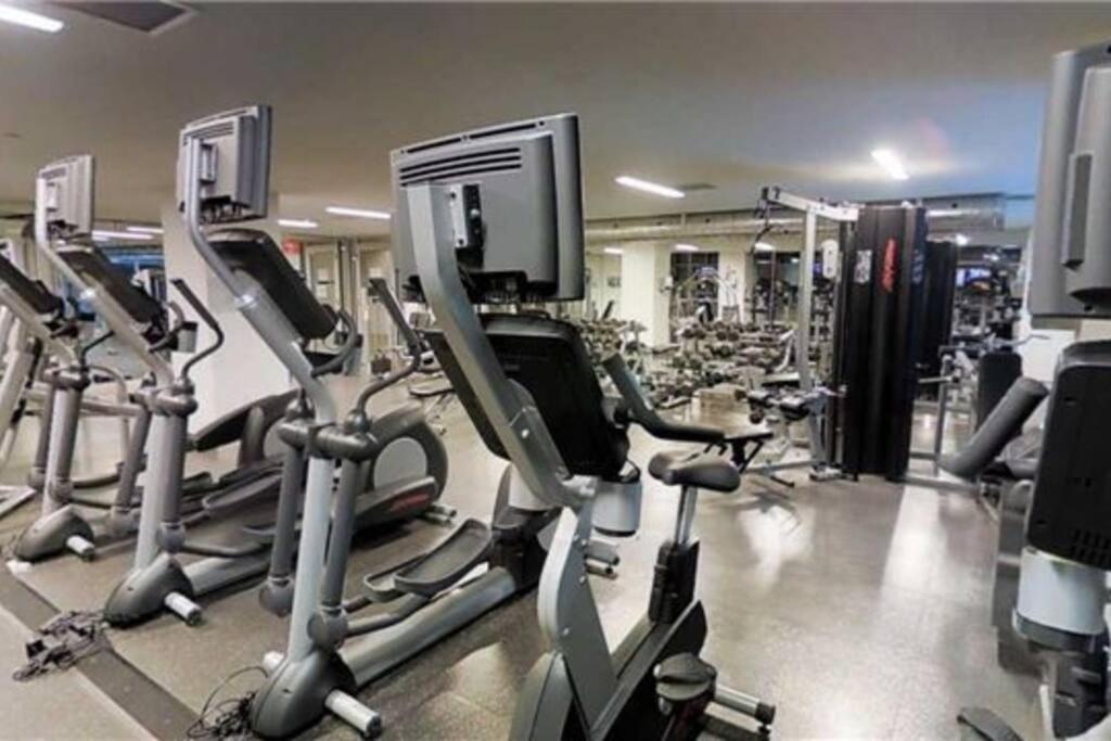 Luxury Suite Downtown Toronto Near Cn Tower Экстерьер фото