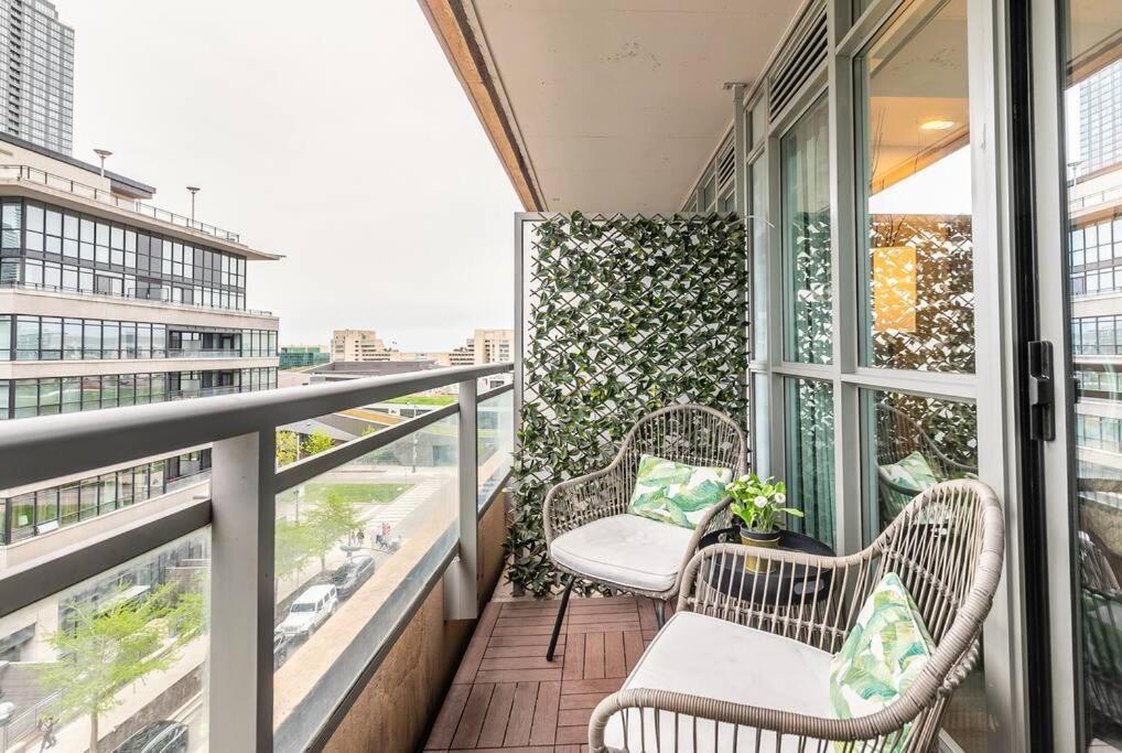 Luxury Suite Downtown Toronto Near Cn Tower Экстерьер фото